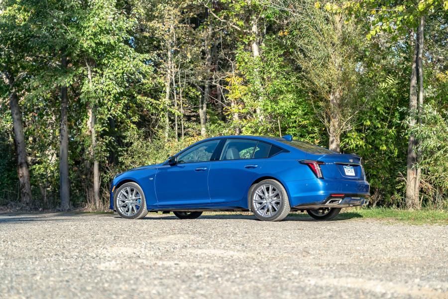  Cadillac CT5 350T 2019 года  (фото 10 из 40)